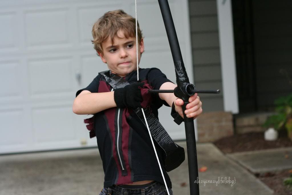 {A Lazy Crazy Life} DIY Hawkeye costume