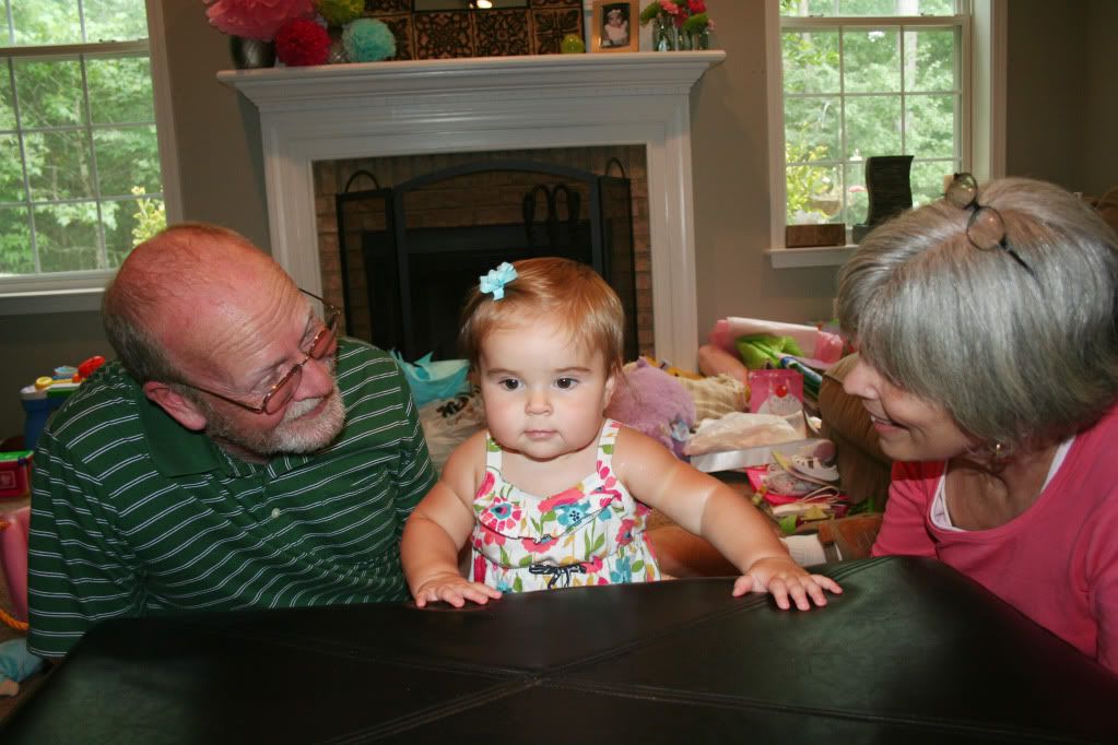 Grandpa, Lorelai and Grandma