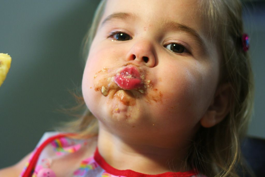 Lorelai eating a popsicle