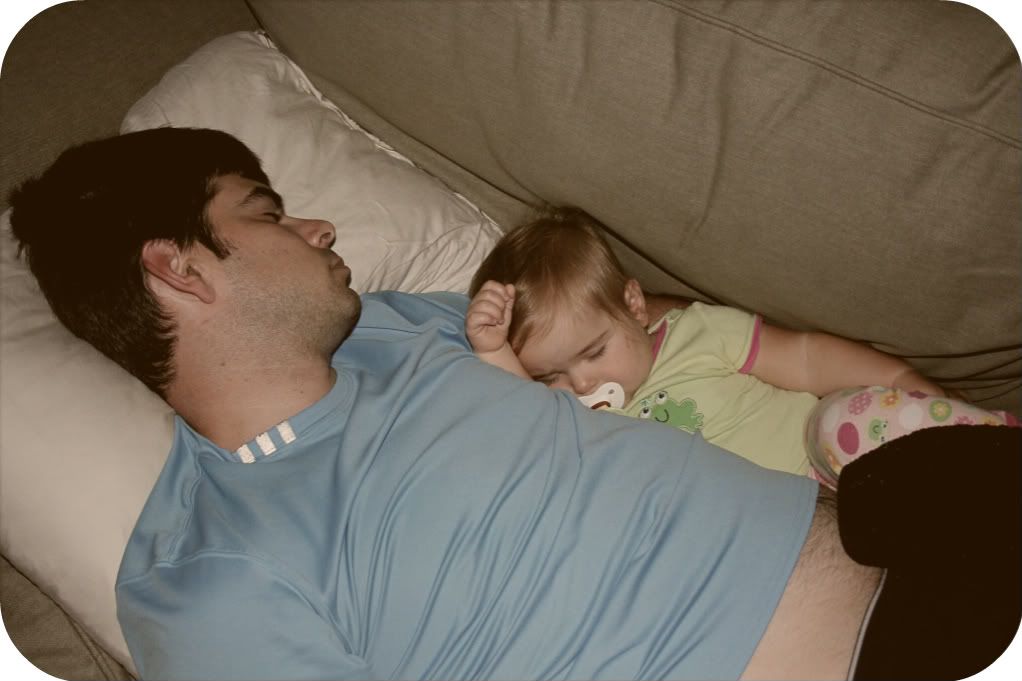 Lorelai and Daddy on the couch