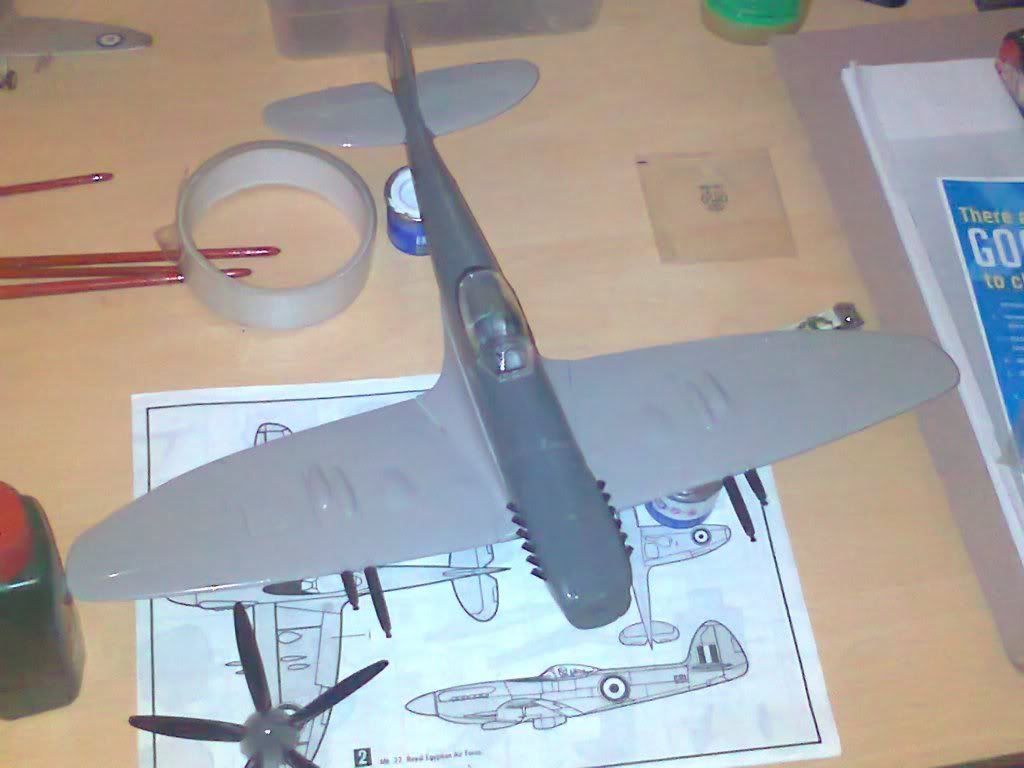 http://i1124.photobucket.com/albums/l571/DarenCogdon/Model%20aircraft/Photo3145.jpg