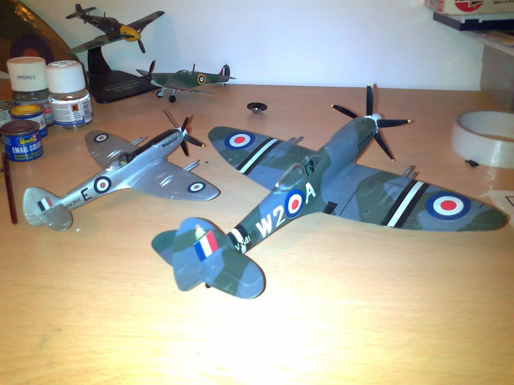 http://i1124.photobucket.com/albums/l571/DarenCogdon/Model%20aircraft/Photo3175.jpg