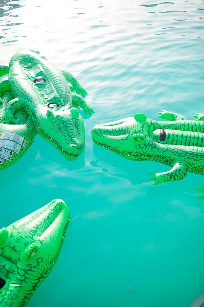 photo Lacoste_desert_pool_party_2014_zps6f4c5cda.jpg