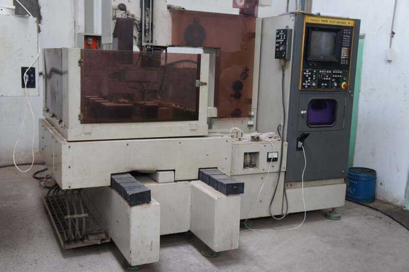 B&aacute;n m&aacute;y cắt d&acirc;y Fanuc đang d&ugrave;ng