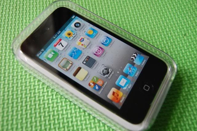 ipod touch 4th generation 64gb. TipidPC.com | Brandnew sealed Apple IpodTouch 4th Gen 64Gb with Free usb