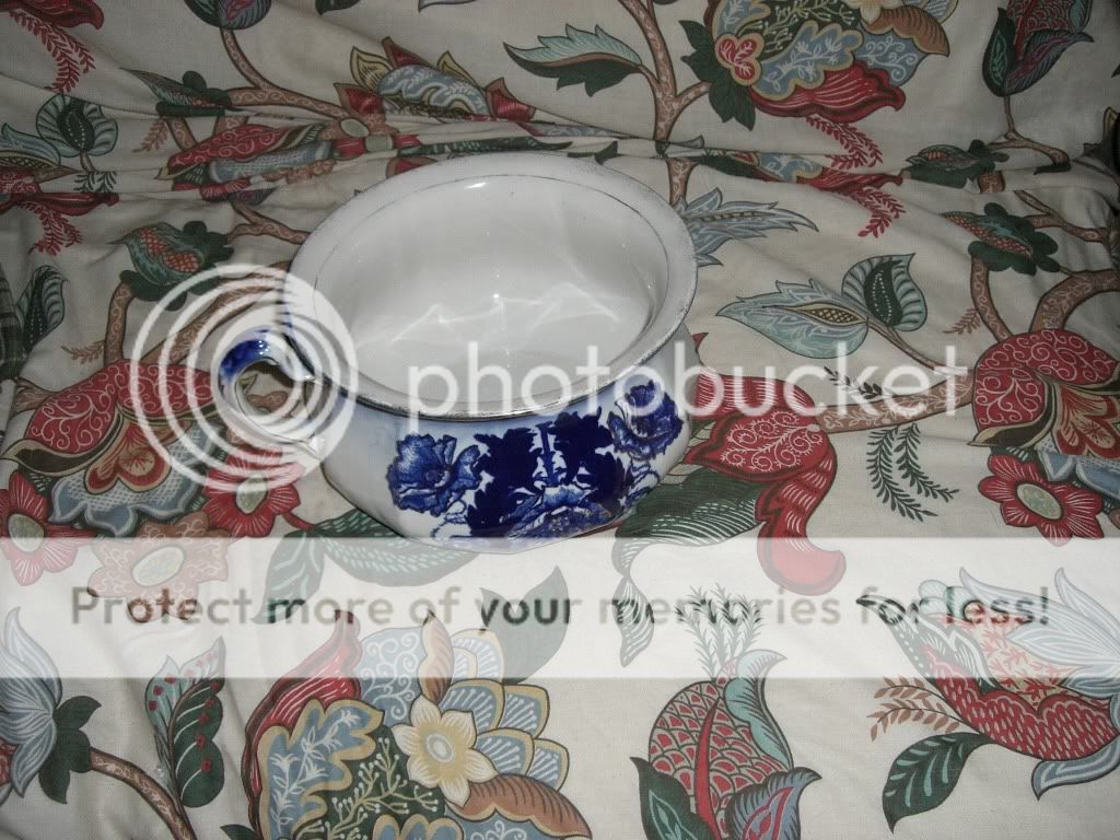 CO STAFFORDSHIRE ENGLAND BED PAN CHAMBER POT  