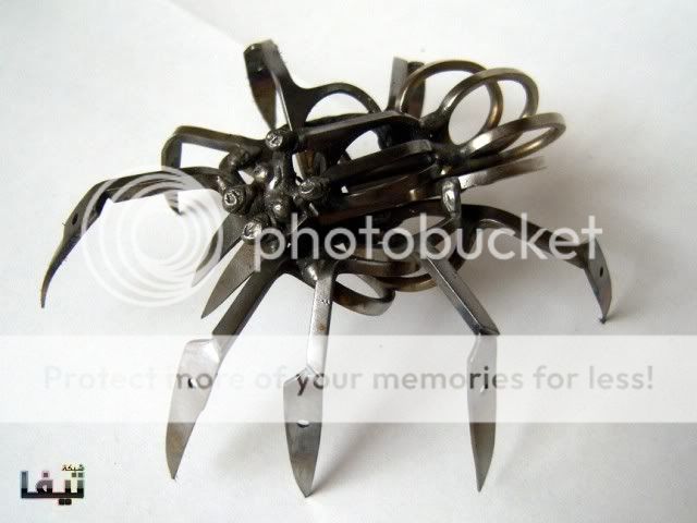     -  locke-Scissor-Spider-4.jpg