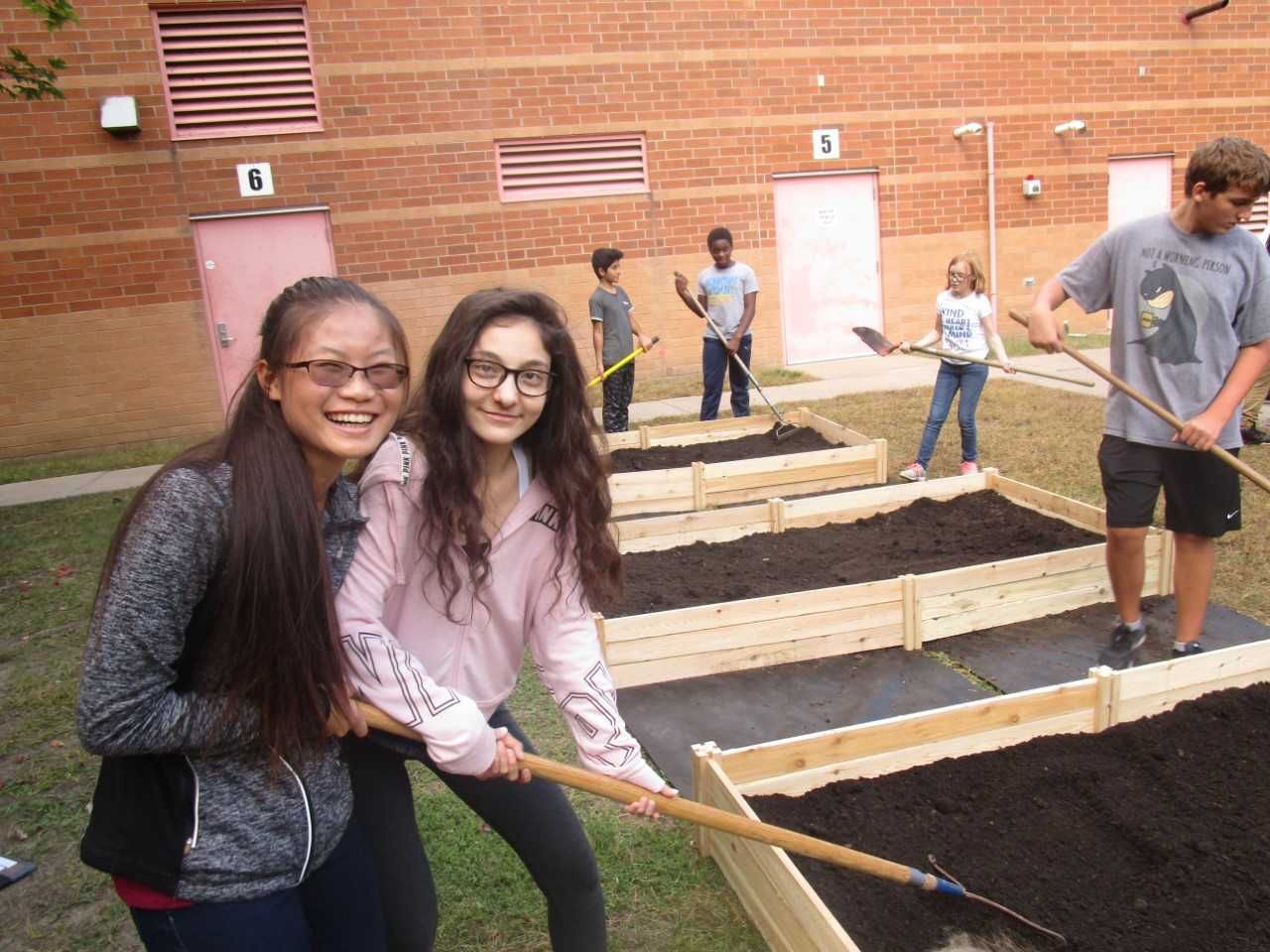  photo ALDI - Friendly Hills Middle School Mendota Heights MN friendly farmers ..._zpsfgiyf28v.jpg